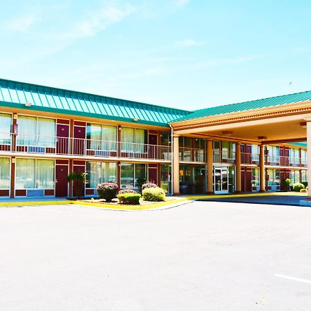 Red Roof Inn & Suites Cave City Exteriör bild