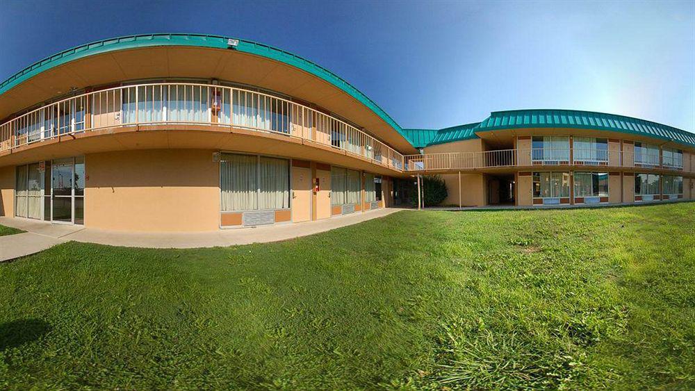 Red Roof Inn & Suites Cave City Exteriör bild