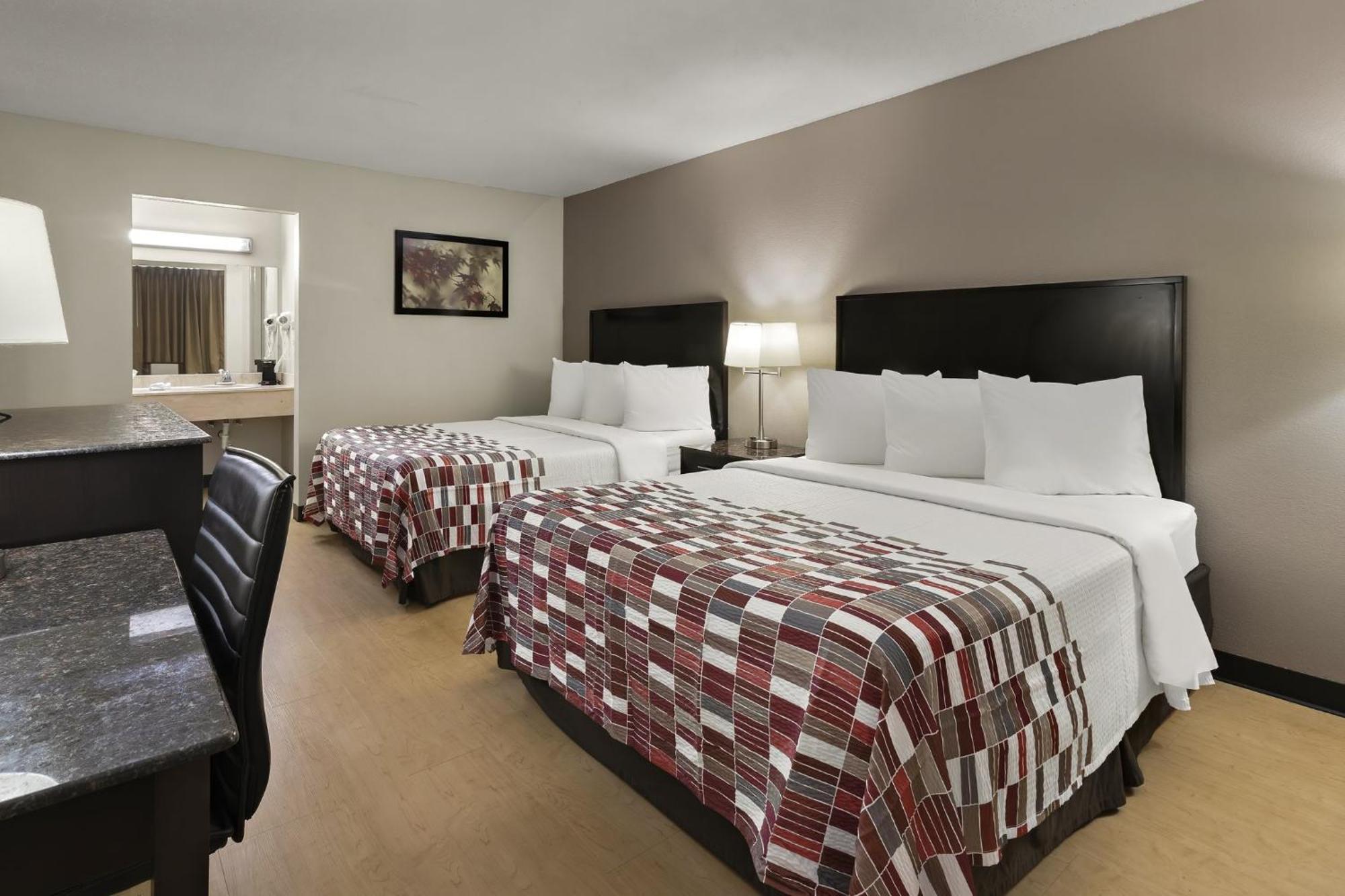 Red Roof Inn & Suites Cave City Exteriör bild