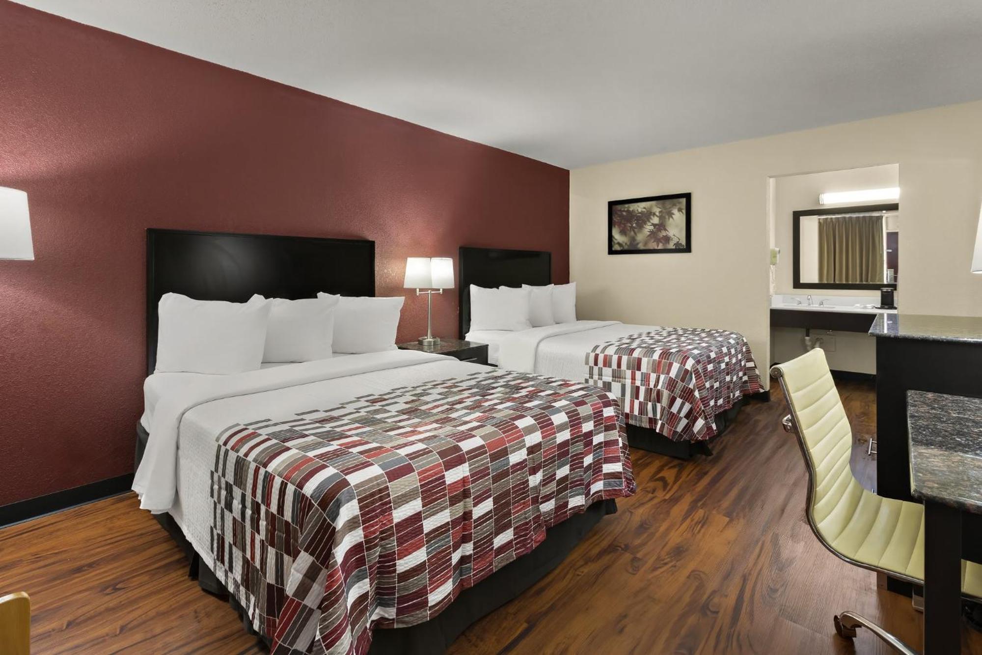 Red Roof Inn & Suites Cave City Exteriör bild